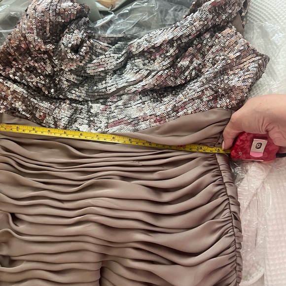 NEW!! Short formal dress - Picture 15 of 15